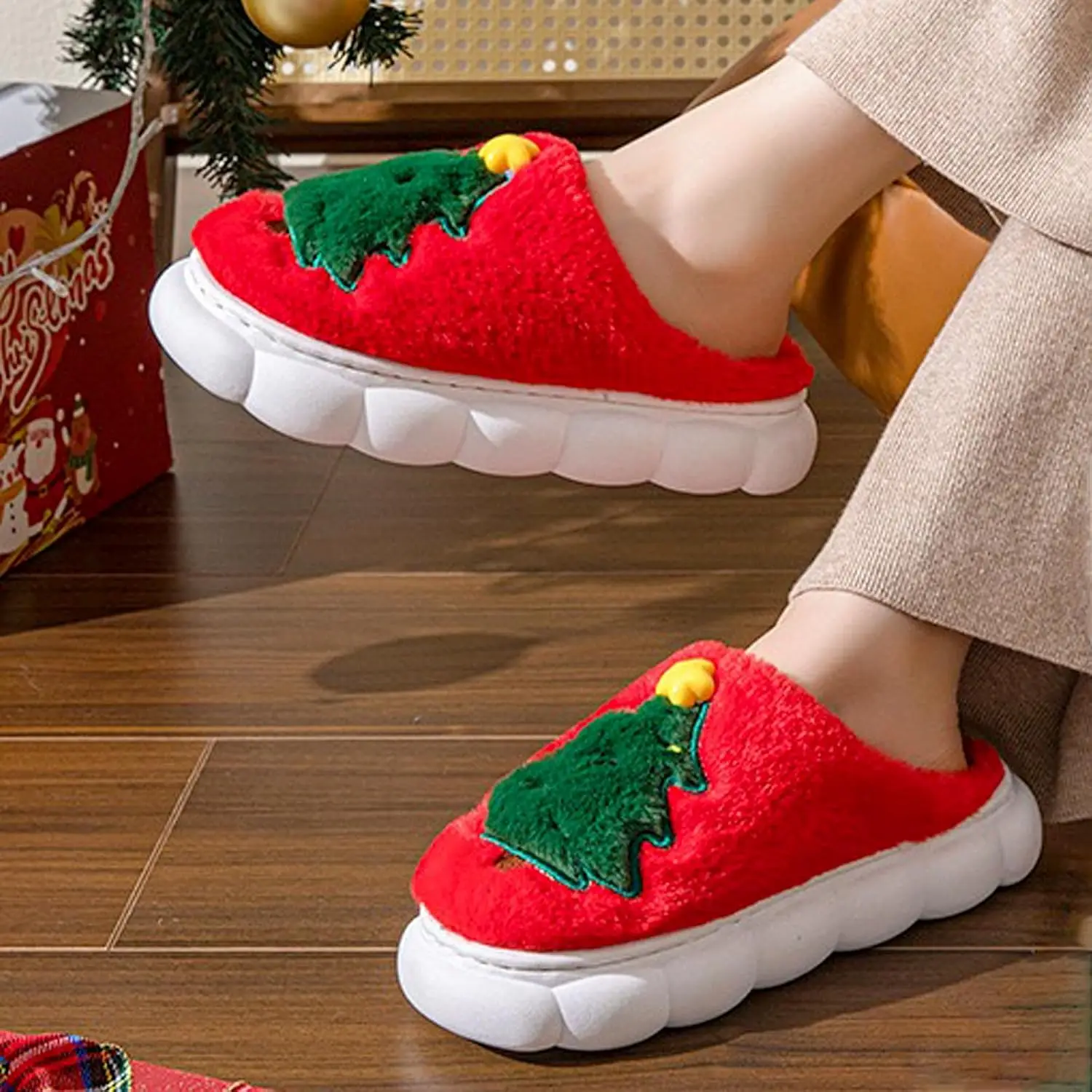 Christmas Reindeer Slippers House Shoes for Women Fluffy Soft Cozy Bedroom Cartoon Plush Cute Slippers for Indoor Outdoor Use