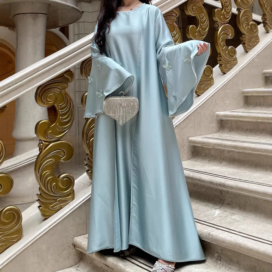 

2025 Eid Dubai Party Butterfly Crystal Tassel Elegant Muslim Women Two-Piece Cardigan Satin Abaya Set with Diamond Belt