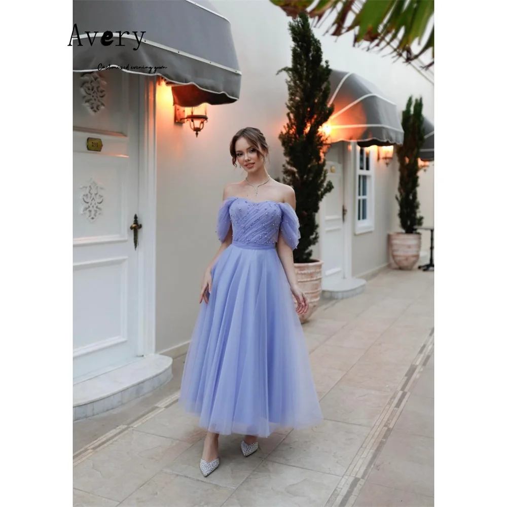 Avery personalizado púrpura fuera del hombro A-line vestidos de mujer sin mangas para vestidos de fiesta de boda vestido de baile de mujer de lujo 2025