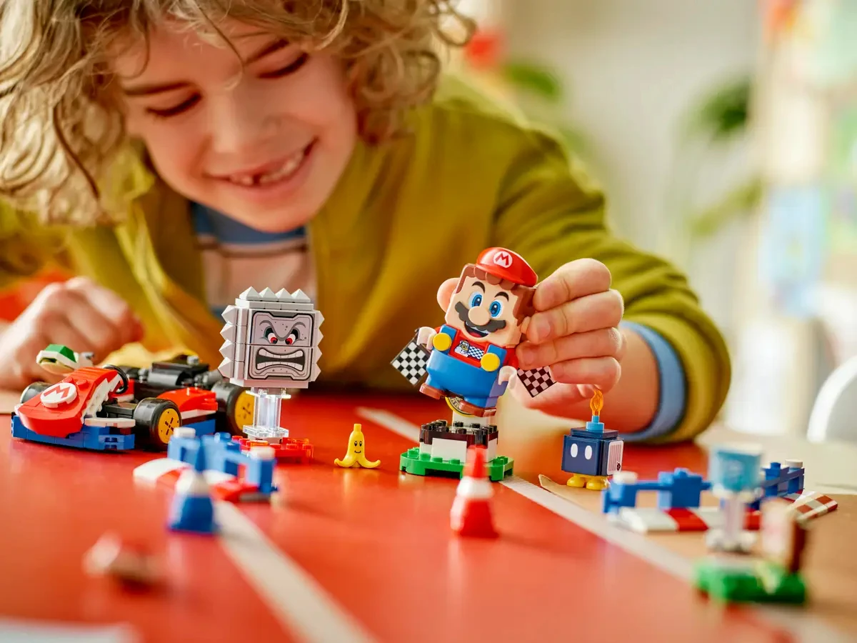 LEGO® Mario Kart™ 72043 Interactive LEGO® Mario™ & Standard Kart 7