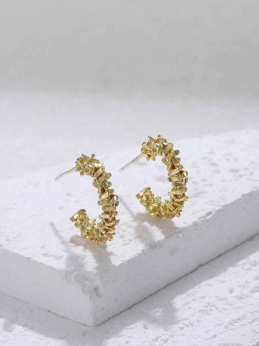 

Asymmetrical C-Shaped Hoop Earrings For Women Minimalist Fashion Jewelry