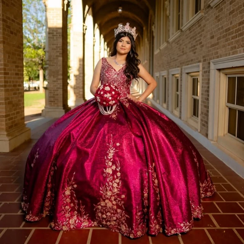 

Красное платье Quinceanera по индивидуальному заказу с открытыми плечами, многослойная золотая аппликация, длинный хвост, Vestido 15, Quinceanera