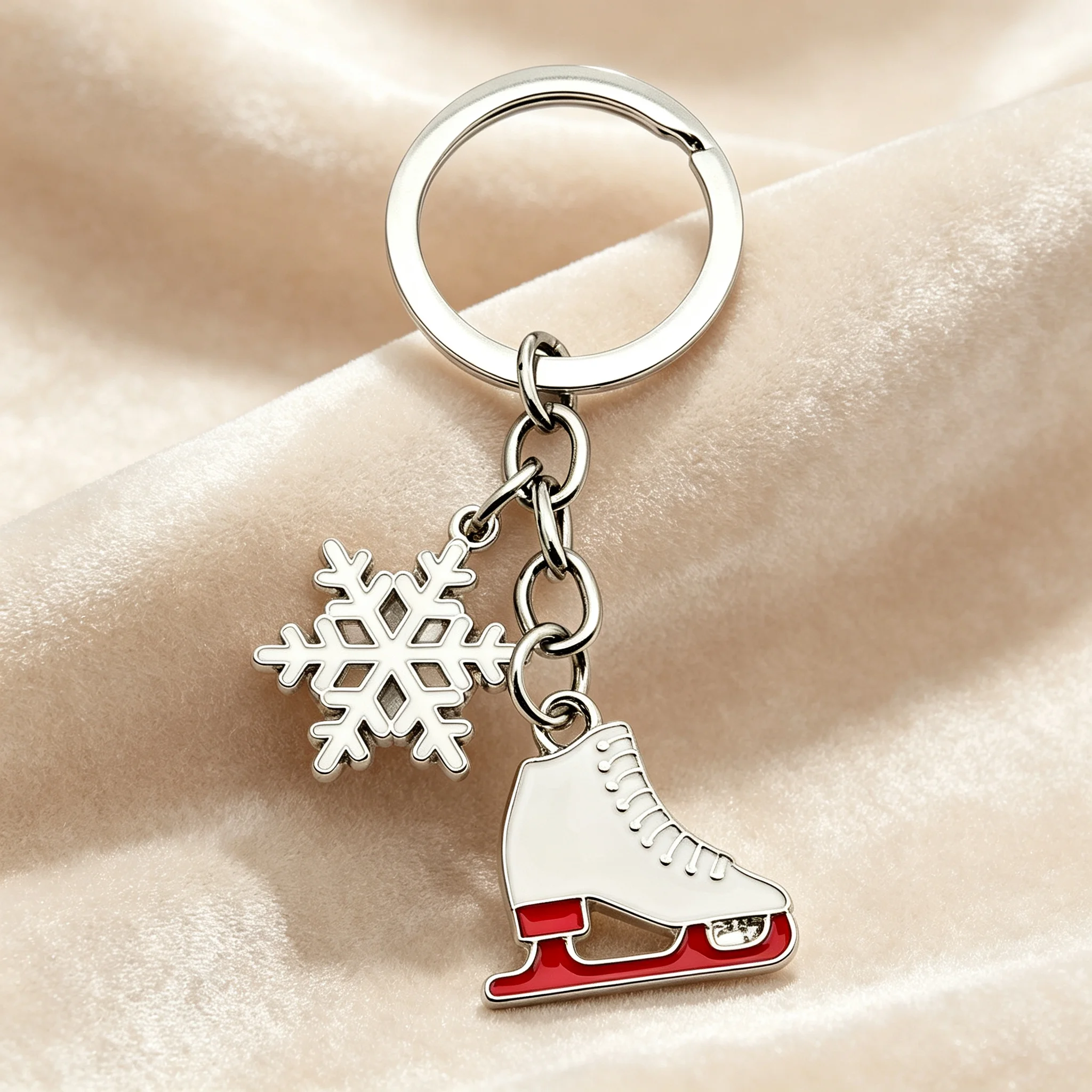 Schlüsselanhänger Eisschlittschuh & Schneeflocke Legierung Weiß Rot Emaille Niedlicher Winter-Taschenanhänger Weihnachtsgeschenk Damen Sport-Urlaubszubehör – Detail 4