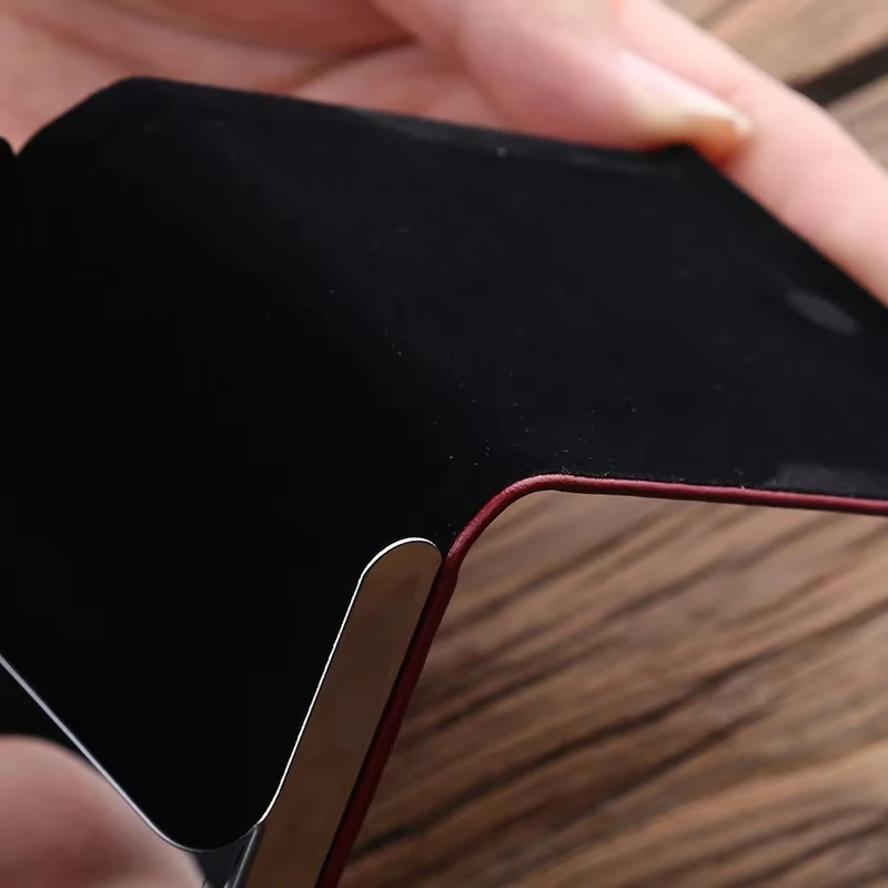 Multifunction Fashion Metal Cigarette Box Portable Flip Leather Wallet Case Smoke Accessories Gift for Men and Women Gift