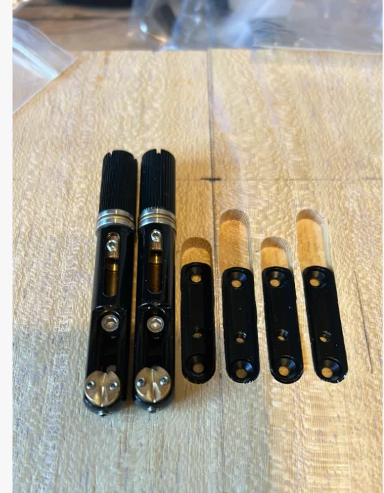 

Одиночные фиксированные латунные вентиляторные мосты для 6-струнной электрогитары безголового гитарного моста с ладом - черный