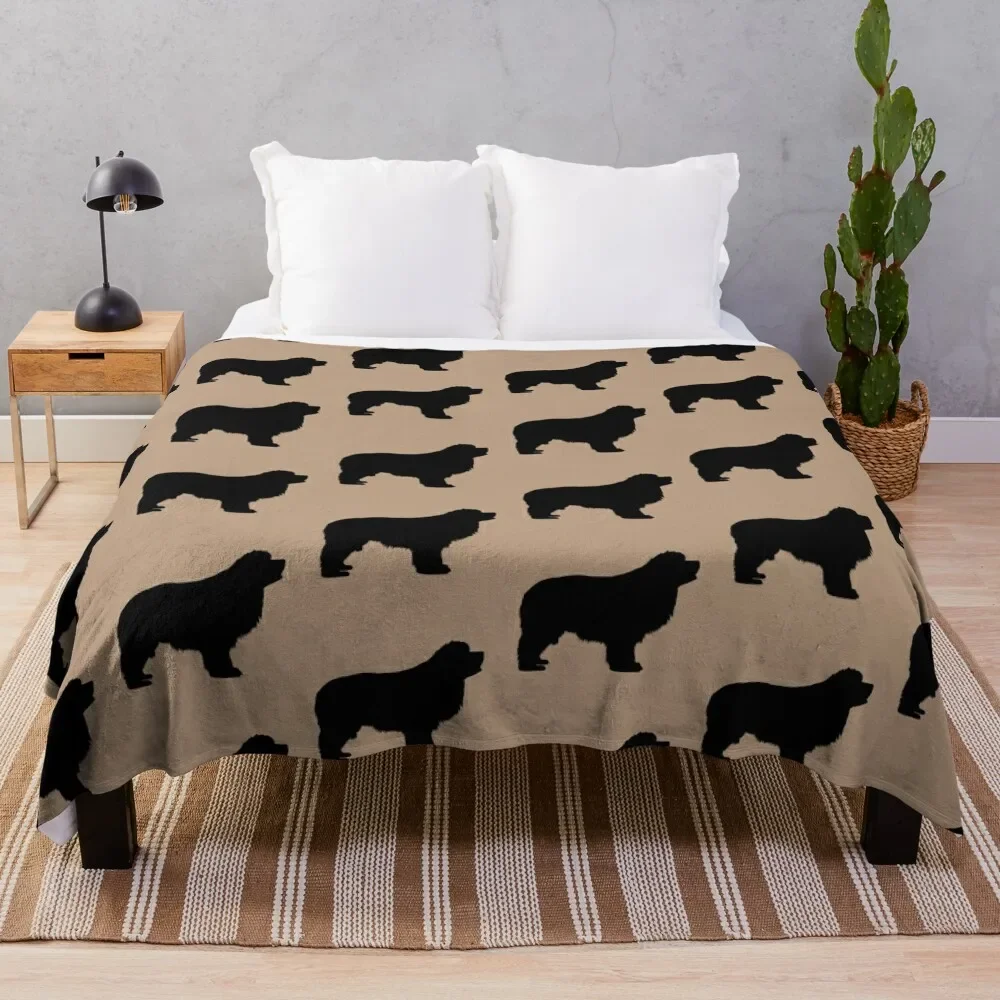 

Newfie Love is Big Love Throw Blanket Lightweight Warm Blanket for Indoor Outdoor Use