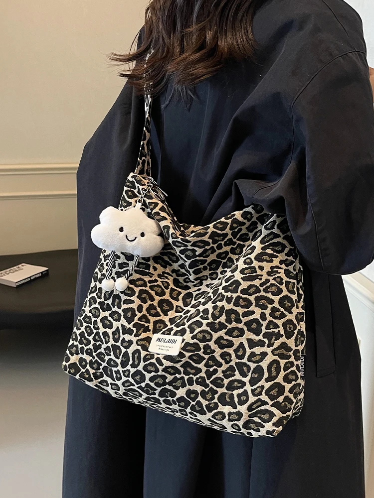 

Fashionable Large Capacity Women's Shoulder Bag 2025 New Style Leopard Print Tote Bag Crossbody Bag Retro Artistic Style Soft...