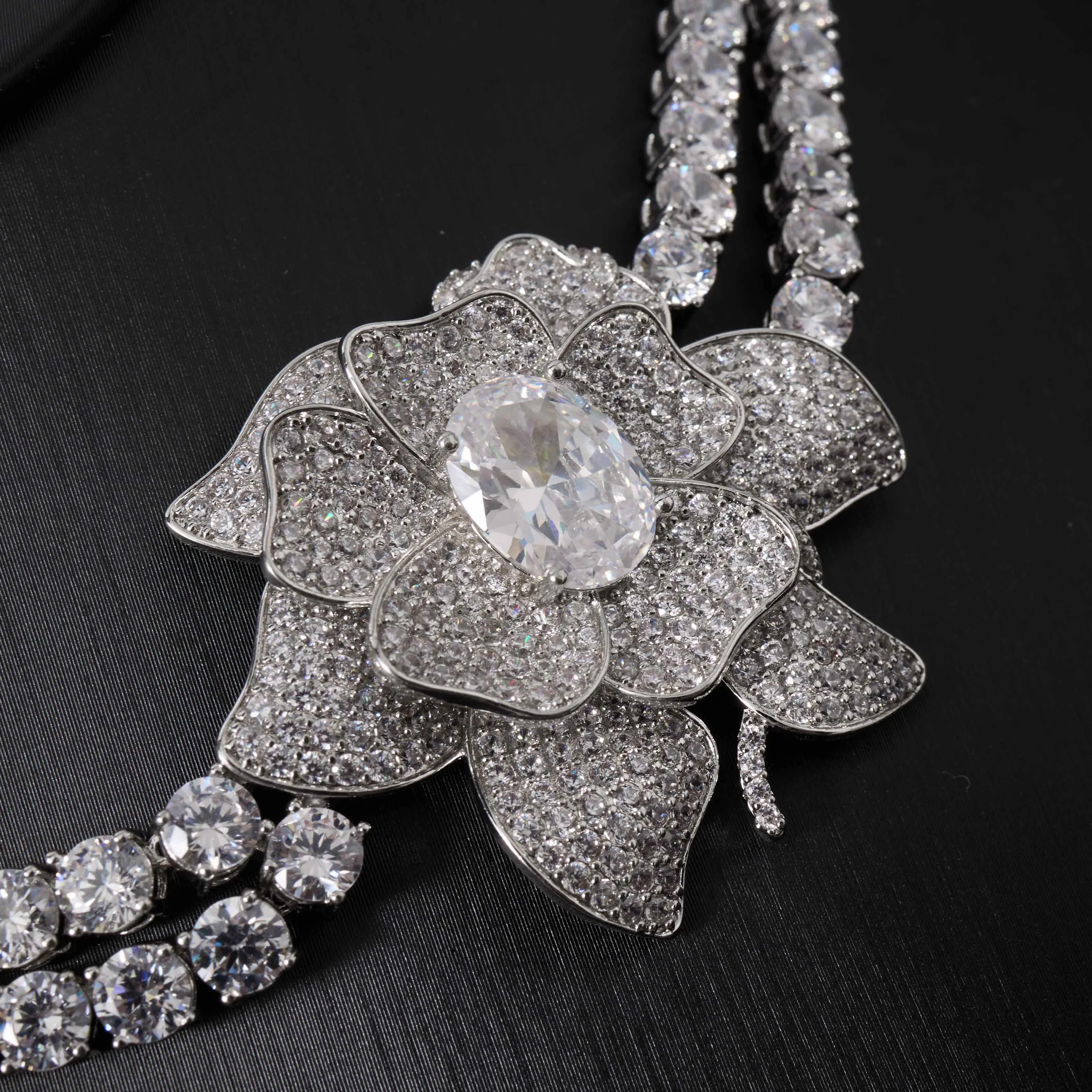 IN JEWELIFE  Dubai 4Pcs Jewelry Set Flower Cubic Zirconia Necklace Bracelet Earrings Ring Women Bridal Wedding Party Ornaments