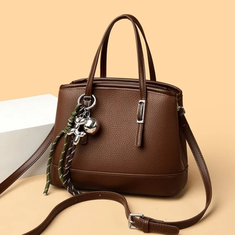 

High-End Ladies Crossbody Bag With Trendy Design Details And Spacious Interior For Weekend Outfits​