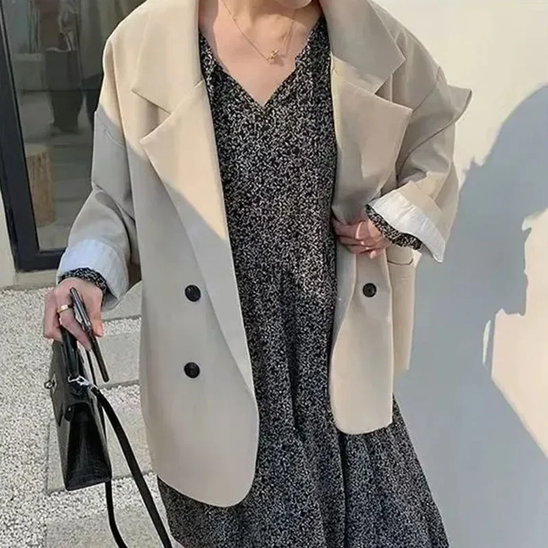 سترات فضفاضة كلاسيكية للسيدات أنيقة وبسيطة ومتينة مزدوجة الصدر ملابس خارجية غير رسمية معطف بدلة عمل على الموضة الكورية للسيدات