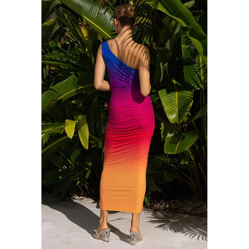 Women Temperament Sexy Oblique Shoulder Gradual Color Dress Sleeveless Pleated Slim-Fit Package Hip Ankle-Length Dress