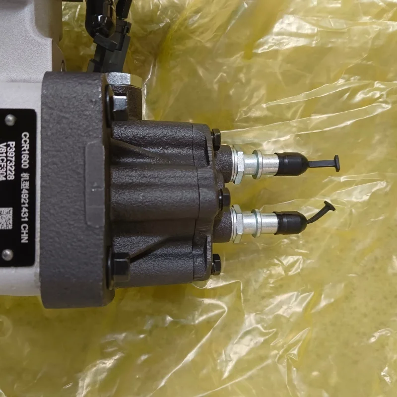 Mechanical Repair Fuel Pump Heavy Duty Replacement Excavator Loader QSL8.9 ISL  Engine Parts Pump