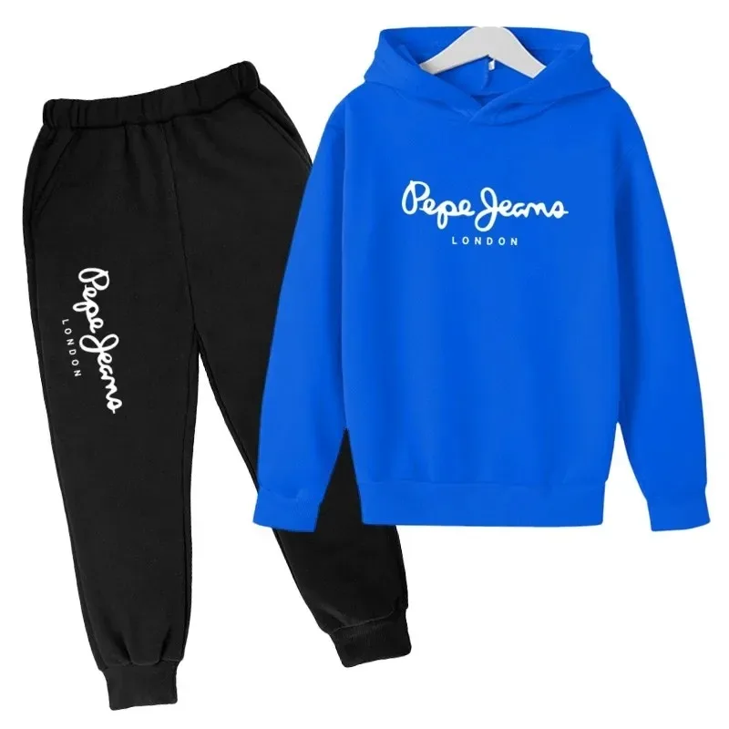 Freizeit-Trainingsanzug mit Buchstabenmuster, bestehend aus 2 Teilen: Kapuzenpullover und Hose, für Jungen und Mädchen im Alter von 3 bis 13 Jahren, geeignet für Frühling und Herbst, Streetwear, Kinderkleidung. – Detail 3