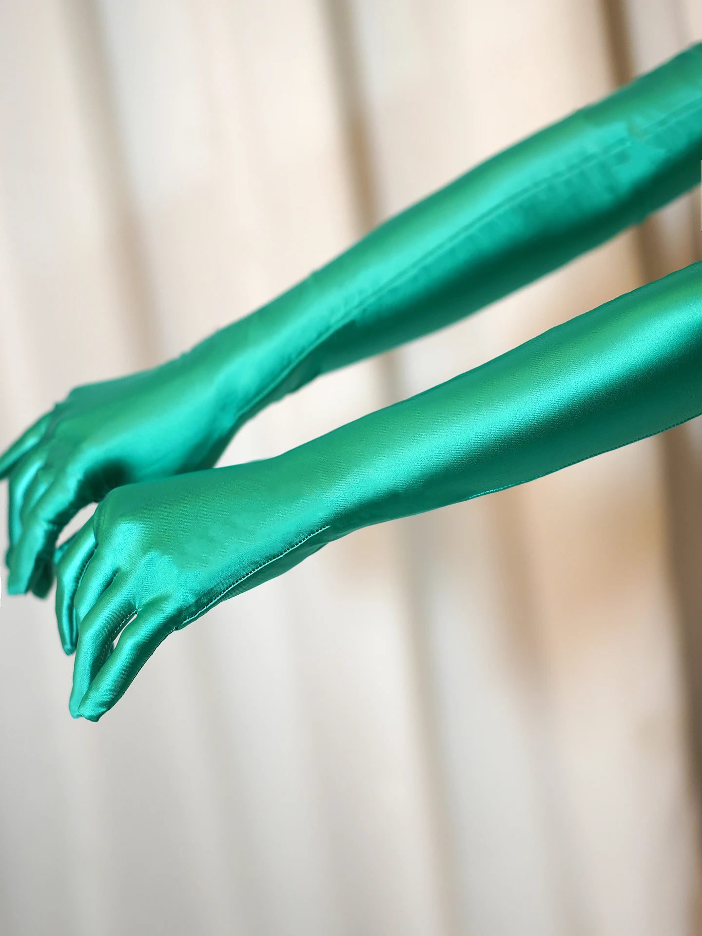 유니섹스 광택 실키 스무스 스판덱스 고탄력 초장갑 자외선 차단 다채로운 승마 스포츠 의식용 장갑