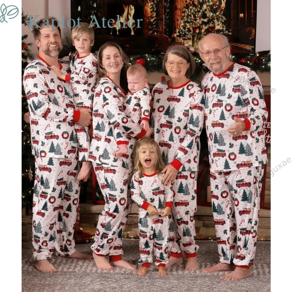 2026 Neues Weihnachtsbaum-Auto-Print Familien-Pyjama-Set, locker geschnitten, niedlich, 2-teiliger Eltern-Kind-Loungewear-Anzug, weiche Schlafkleidung für Erwachsene und Kinder,