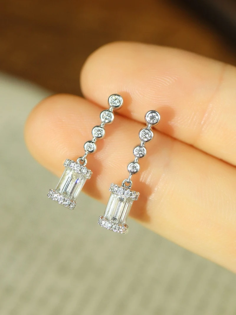 KUGG 100% 18K White Gold Earrings Luxury Palace Style 1.0carat Real Natural Diamond Stud Earrings for Women High Party Jewelry