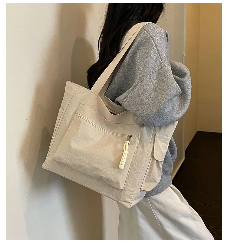 Neue modische Nylon-Schultertasche, große Kapazität, leichte, lässige Alltagstasche, Umhängetasche für Damen – Detail 1
