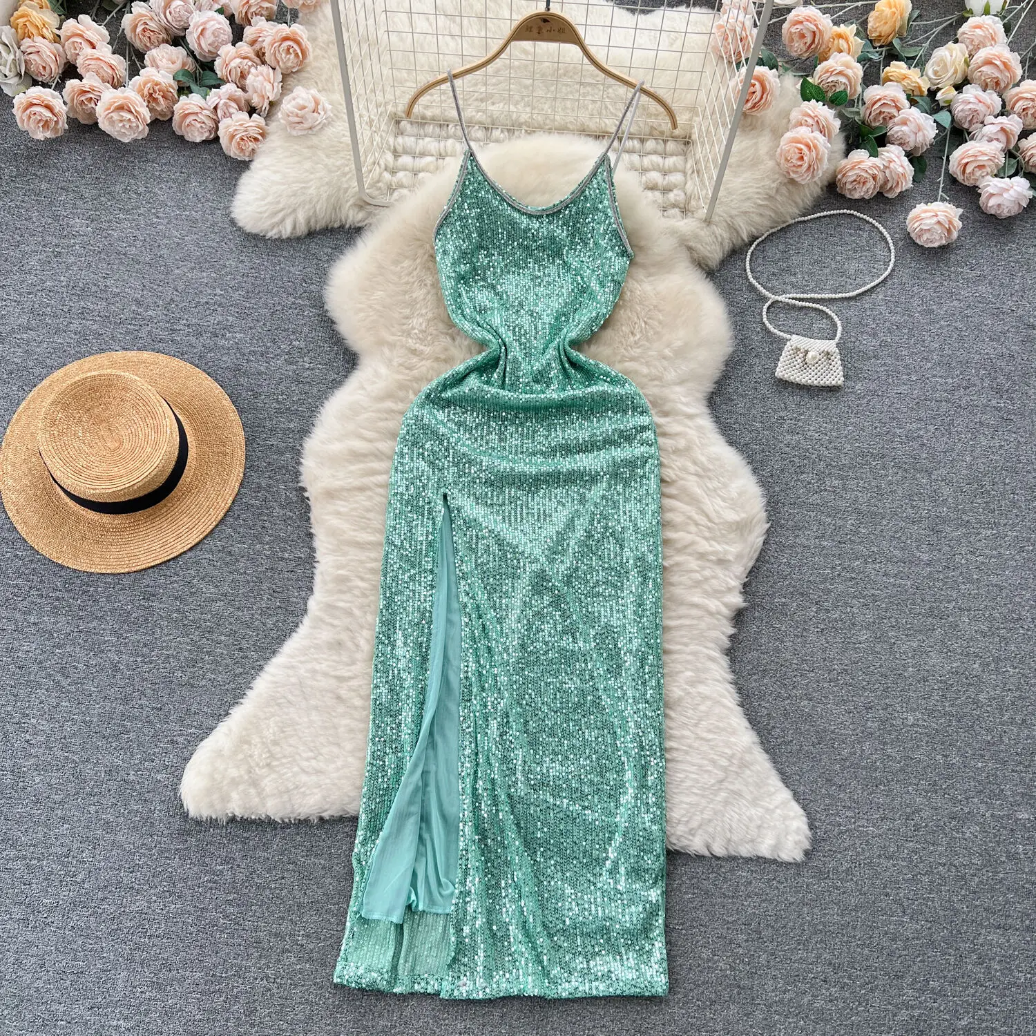 

Foamlina Women Green Sparkling Sequins Dress Sexy Spaghetti Strap Sleeveless Backless Slim High Split Long Evening Party Dress