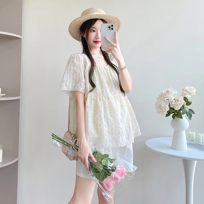 

Sweet Loose Maternity Embroidered Shirts Summer Fashion Pregnant Woman Blouses Fashion Pregnancy Top Tees