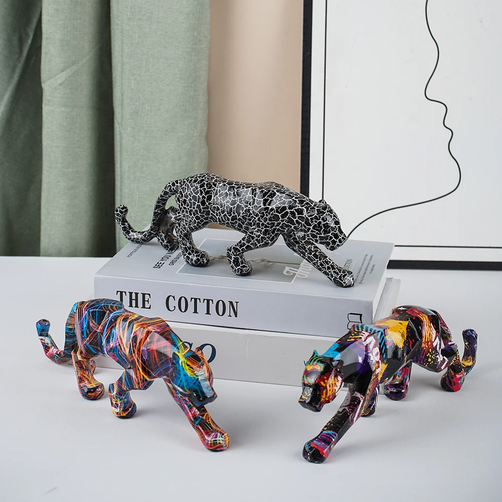Creative Resin Cheetah Figurines Modern Leopard Decoration Sculpture Panther Statue Office Home Bar Living Room Study Room Decor