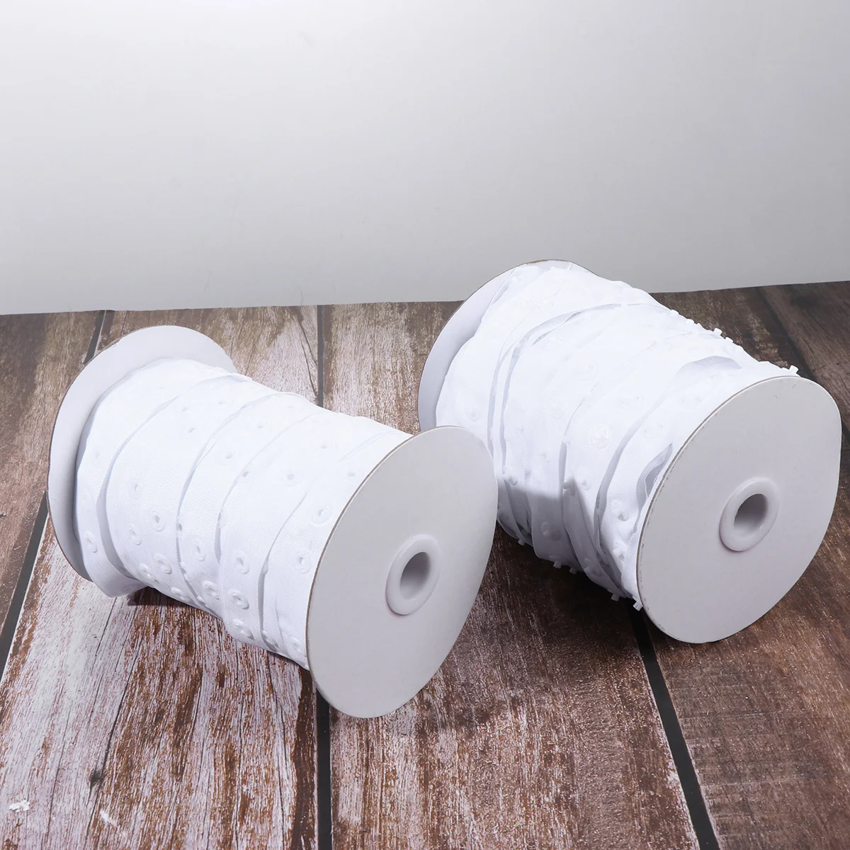 

2pcs 2 Rolls 1.8Cm Snap Fastener Webbing Belt For Quilt Cover Curtain Clothing White 18X18X36Cm Spacing Sub-Buckle Female-Buckle