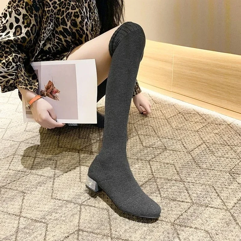 Damen 2025, Frühling und Sommer, zierliche Overknee-Stiefel, trendige Slim-Fit-Strass-Stretch-Sockenstiefel für Pendler im koreanischen Stil