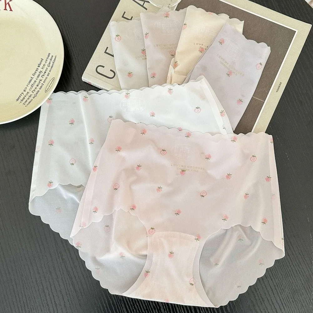 

6Pcs Cute Underwear Ice Silk Panties Cotton Crotch Mid Waist Seamless Briefs Women Thin Underpants Sweet Strawberry Briefs Gift