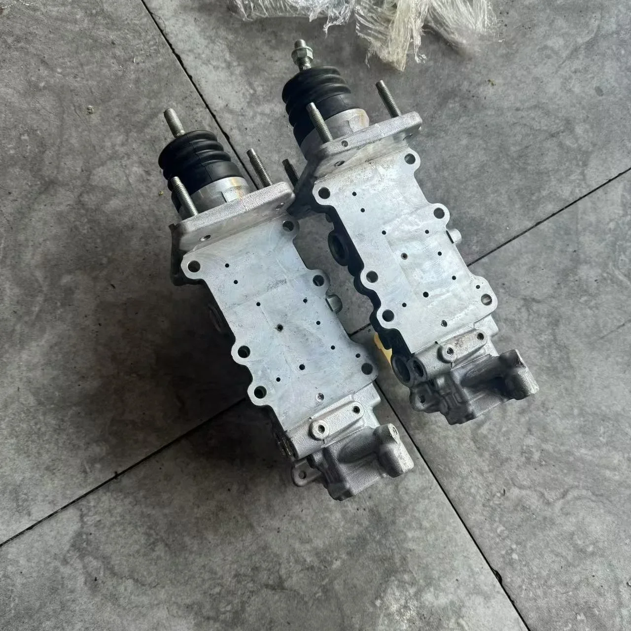 Original Used ABS Brake Master Cylinder Pump Body 47200-47040 for Toyota Land Cruiser Prado 4000 LC120 LC150 LC200 FJ