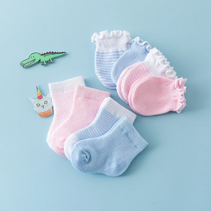 4 Pairs Newborn Gloves Socks Set Cotton Baby Socks Anti Scratch Bite Gloves for Boys Girls Cute Infant Photography Props