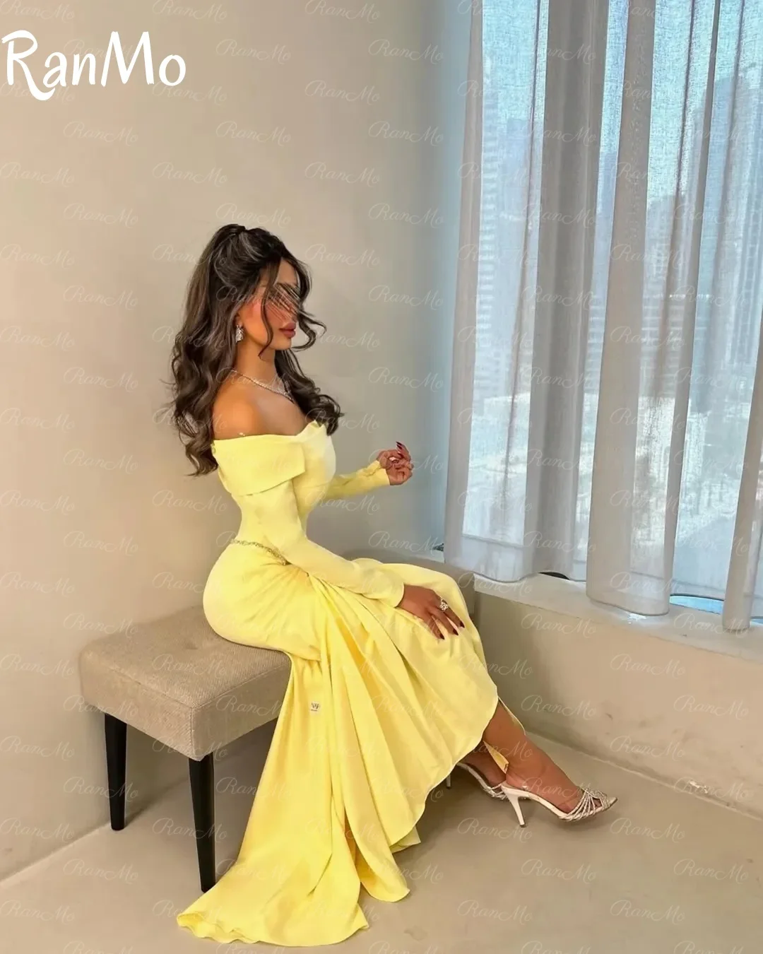 فستان حفلات عربية بأكمام طويلة أصفر مخصص من Ranmo 2025 فستان حورية البحر بدون حمالات كلاسيكي مطرز بدون أكتاف 2025