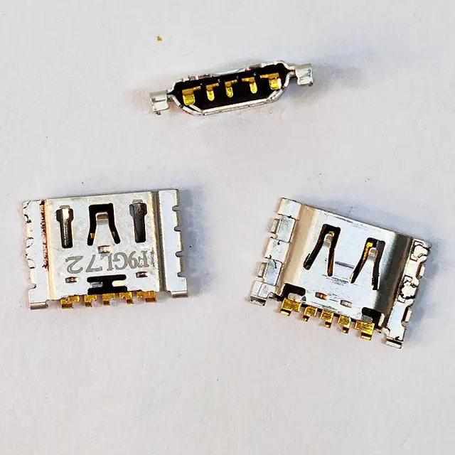 10-100szt Złącze USB Wtyczka Port ładowania dla OPPO Realme 3 pro 5 5I 5S C2 A8 A15 A12 A31 A15S AX5S C20 C20A C21 C21Y