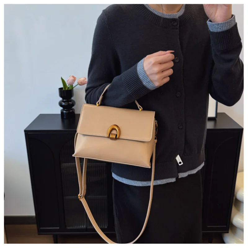 

2025 Luxury Minimalist Square Bag Designer-Inspired Shoulder Purse for Women Versatile Crossbody Bag with Top Handle