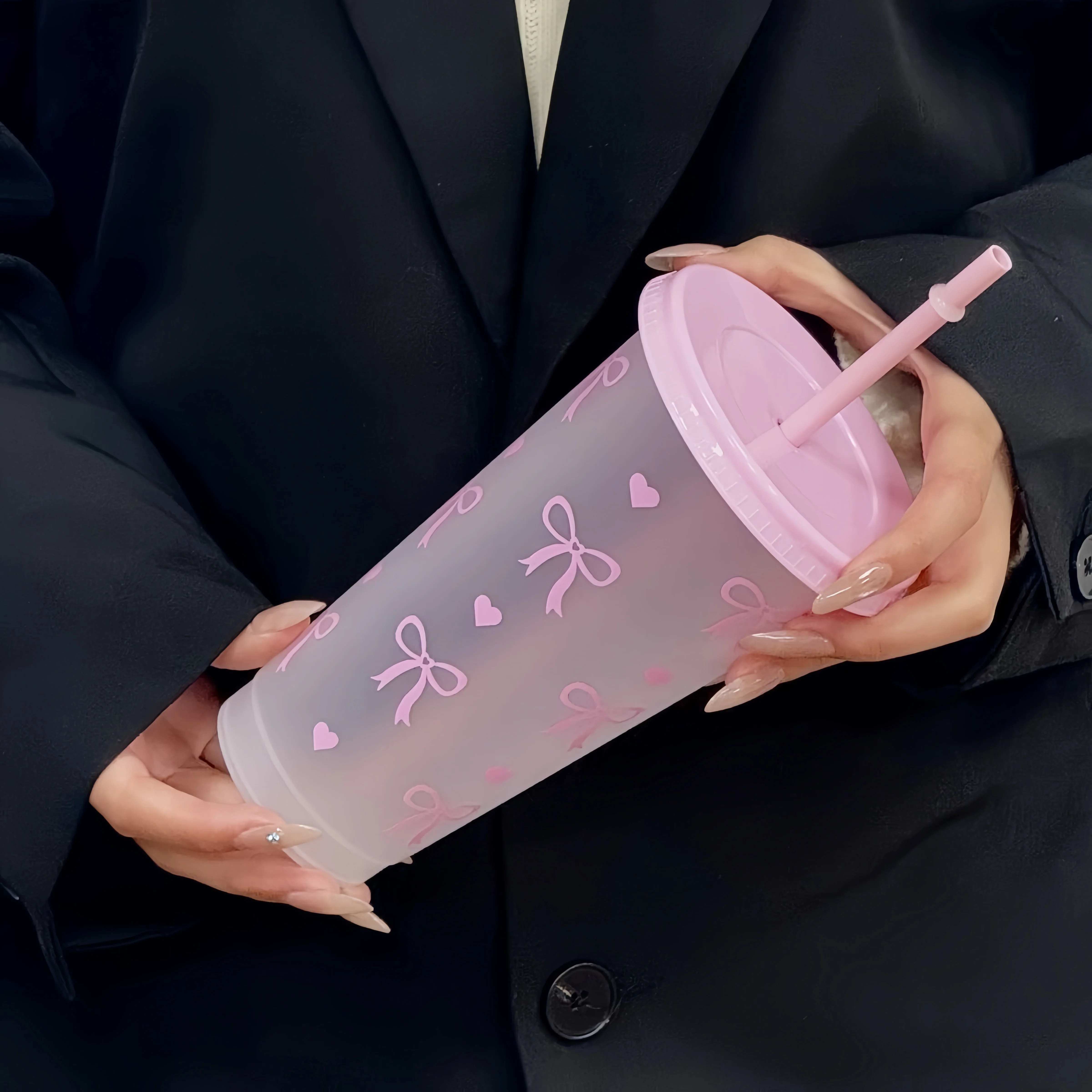 Tasse en plastique givré avec  - Training Cup Straw avis et prix