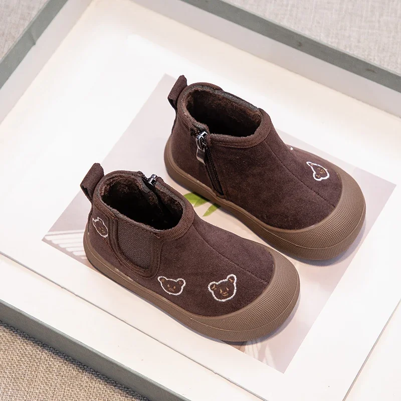 Kids Cute Bear Embroidery Faux Suede Winter Boots, Fleece Lined Side Zipper Anti‑Collision Flat Boots for Toddler