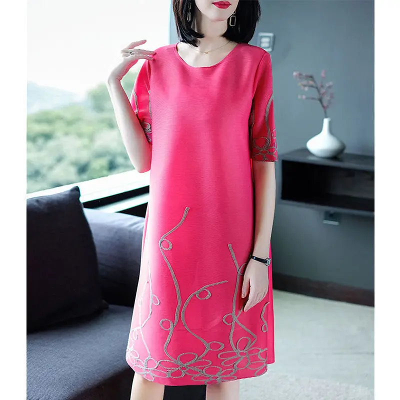 Casual dress female 2023 spring new large size loose simple fashion A word dress China wind strip texture pleated dress female