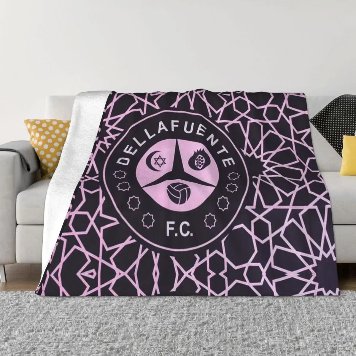 

Spanish Rapper Dellafuente Blankets Warm Flannel Singer Songwriter Throw Blanket for Sofa Bedroom Bedding