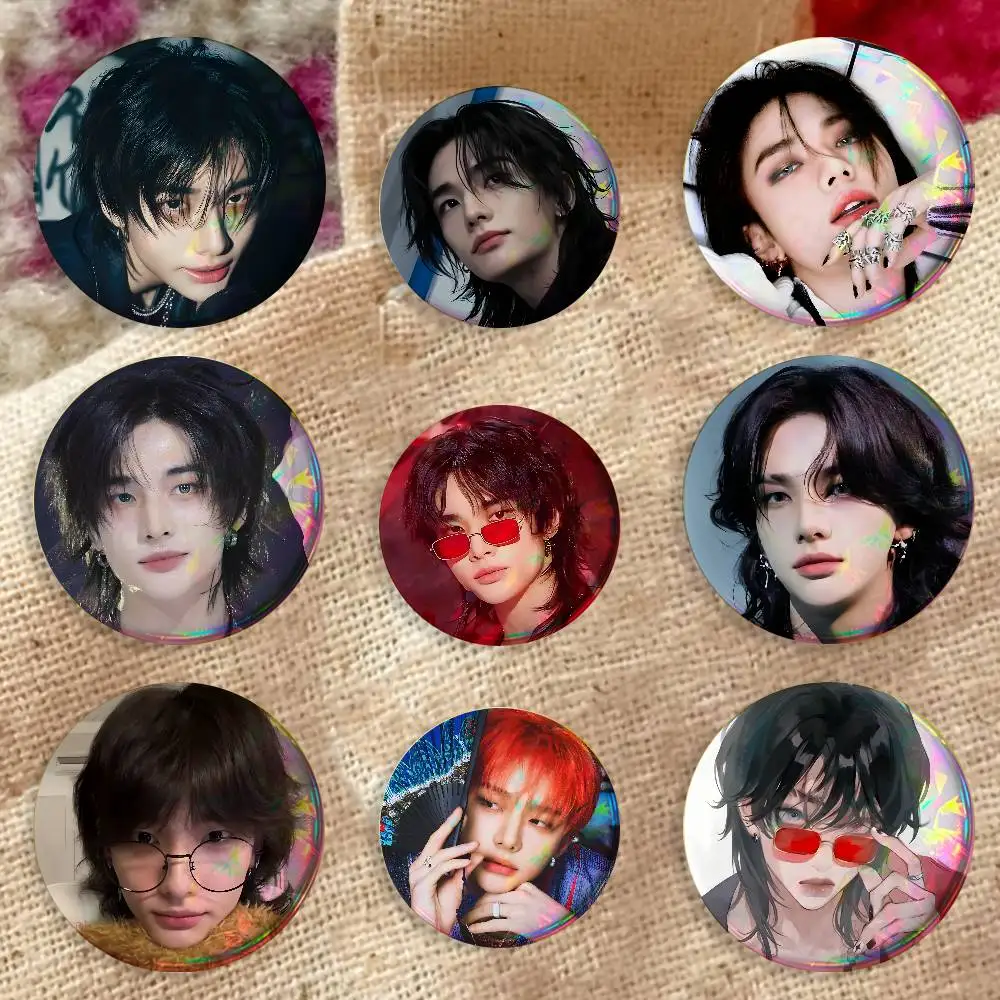 

H-Hyunjin Enamel Pins Badge Round Brooch for Backpack Decor Accessories 25/32/44/58/75mm