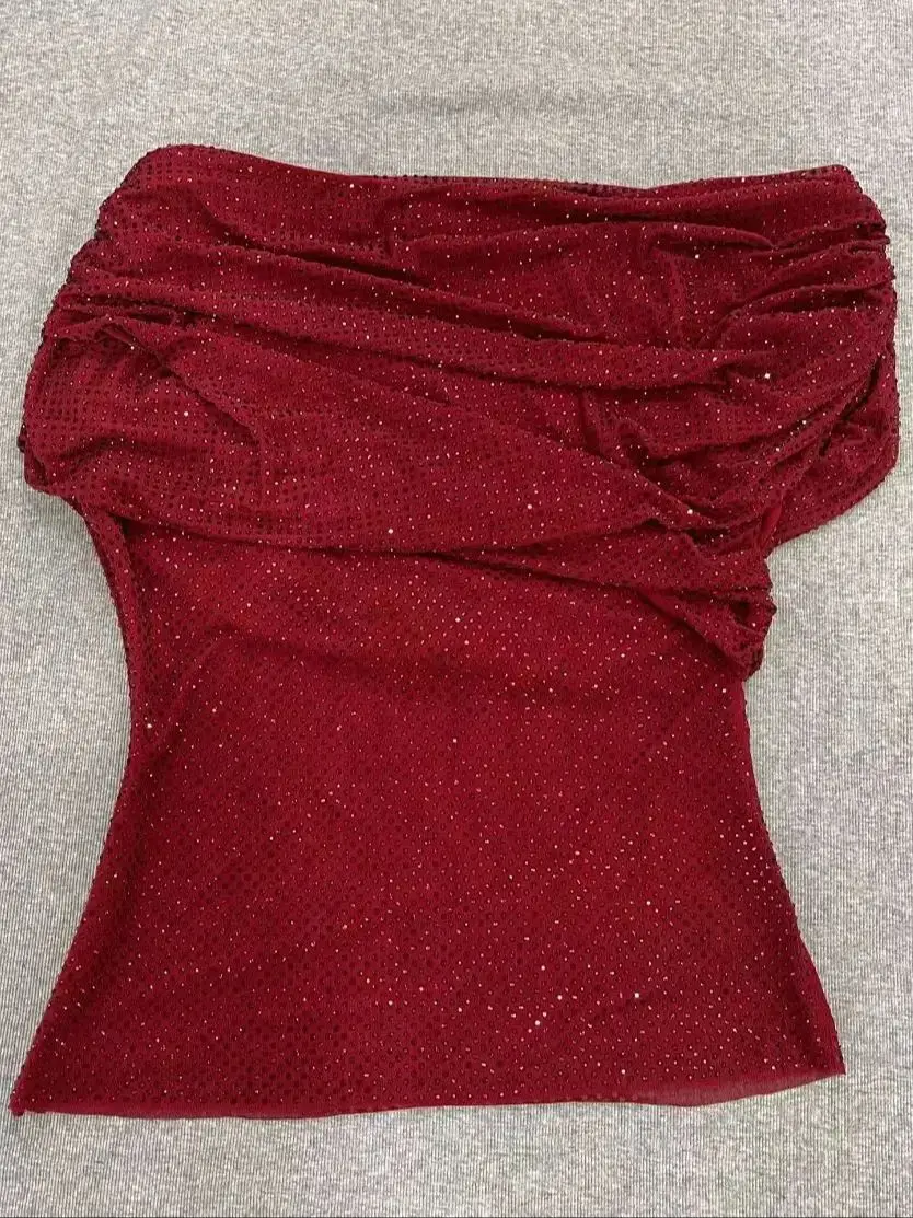 المرأة الساخنة حجر الراين الأحمر تي شيرت قطري الكتف قصيرة الأكمام أزياء السيدات المحملة قمم