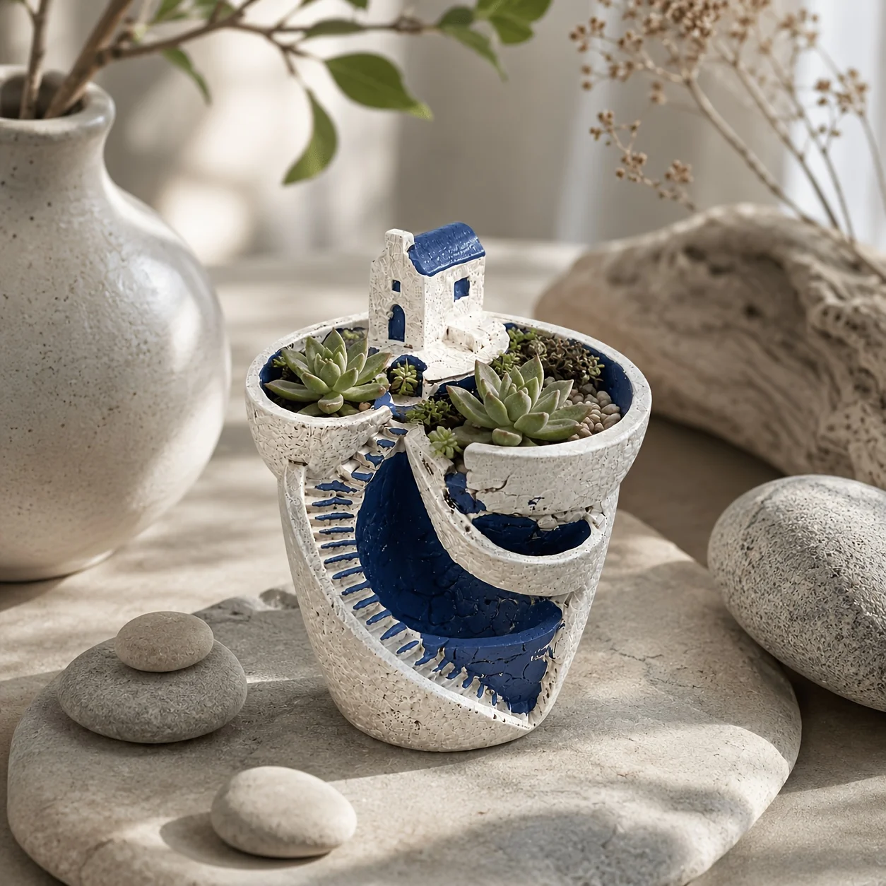1 Piece Small House-Shaped Flower Pot Ornament, Sea View Blue and White Ladder Hut, Succulent Flower Pot, Vintage Crackle Resin Desktop Green Plant Decoration for Balcony and Garden