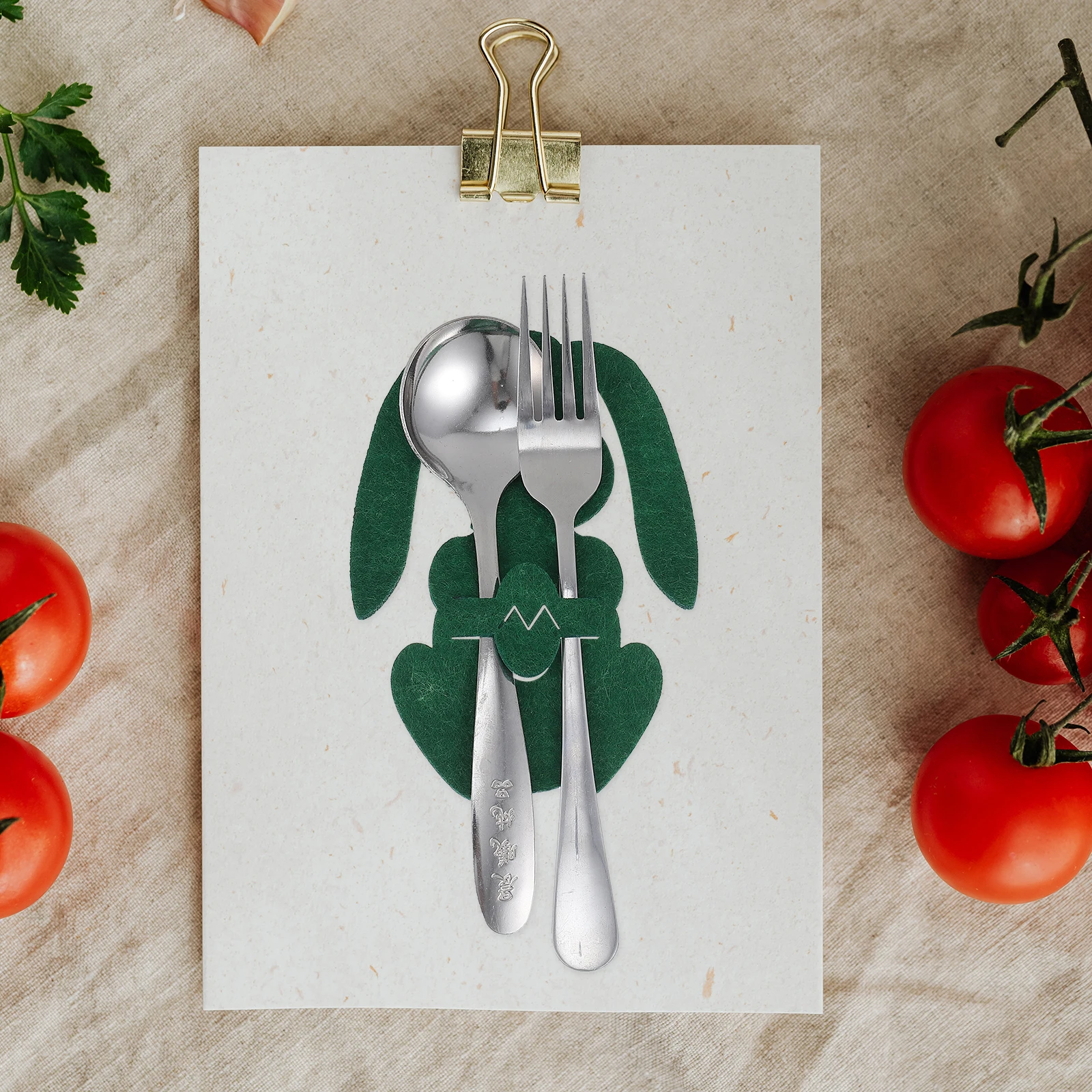 

8Pcs Cute Cutlery Cover for Easter Bright Festive Look Bunny Shaped Tableware Pouch Easy to Store Dinning Table Decor Easter