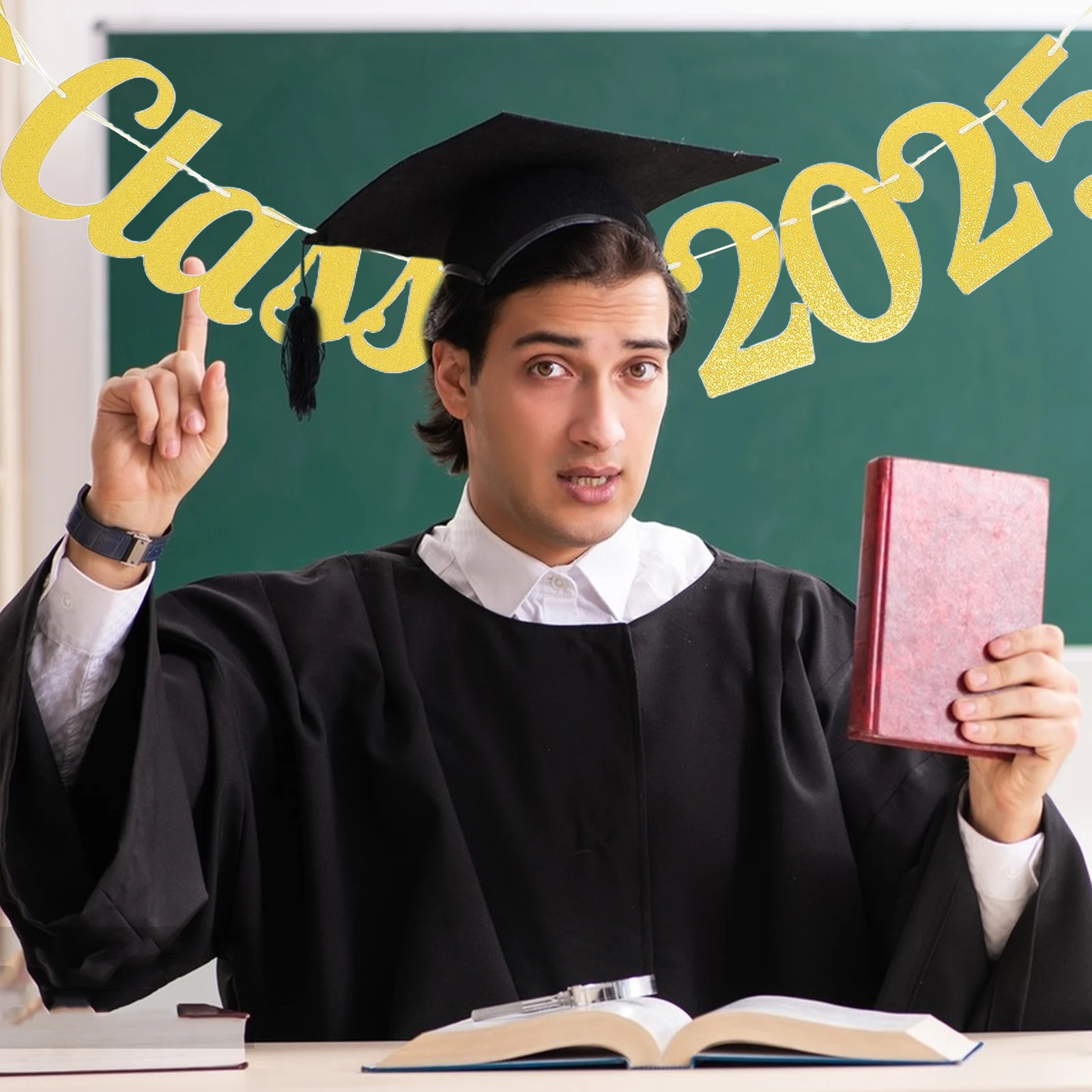 

Graduation Banners Party Decorations Class of 2025 Congratulations Celebration Banner Yard Courtyard Hanging for Graduation