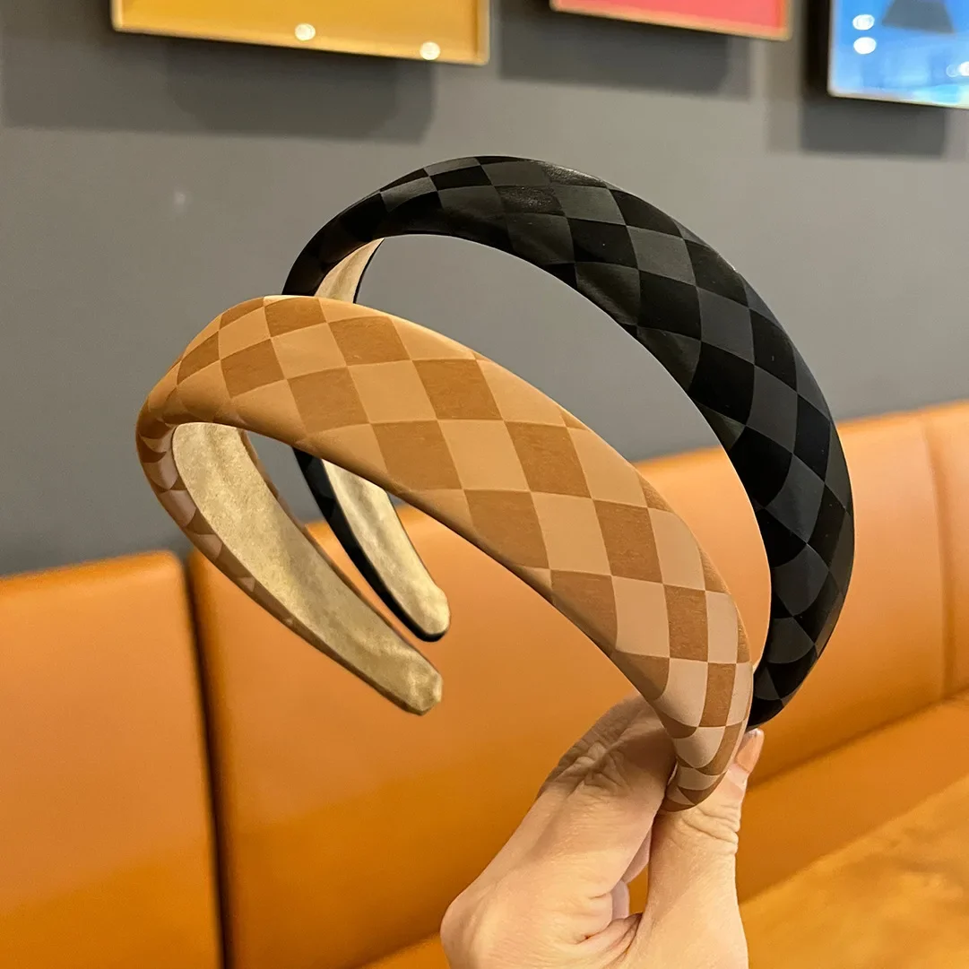ربطة شعر من جلد البولي يوريثان، طوق شعر عالي التاج، طباعة الشطرنج، تصميم واسع، طراز عتيق عتيق للنساء والفتيات، إكسسوارات الشعر