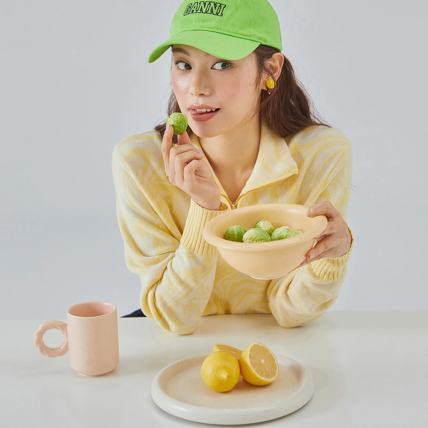 

Multifunctional Ceramic Bowl Yogurt Fruit Vegetable Salad Soup Bowl for Daily Use Ins Style China Made Dining Utensils