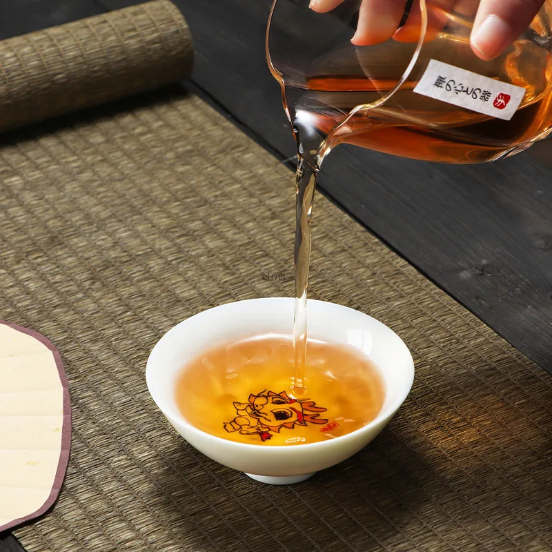 

Нефритовая фарфоровая чашка со шляпой зодиака, одна чашка для чая кунг-фу, домашняя чайная чашка