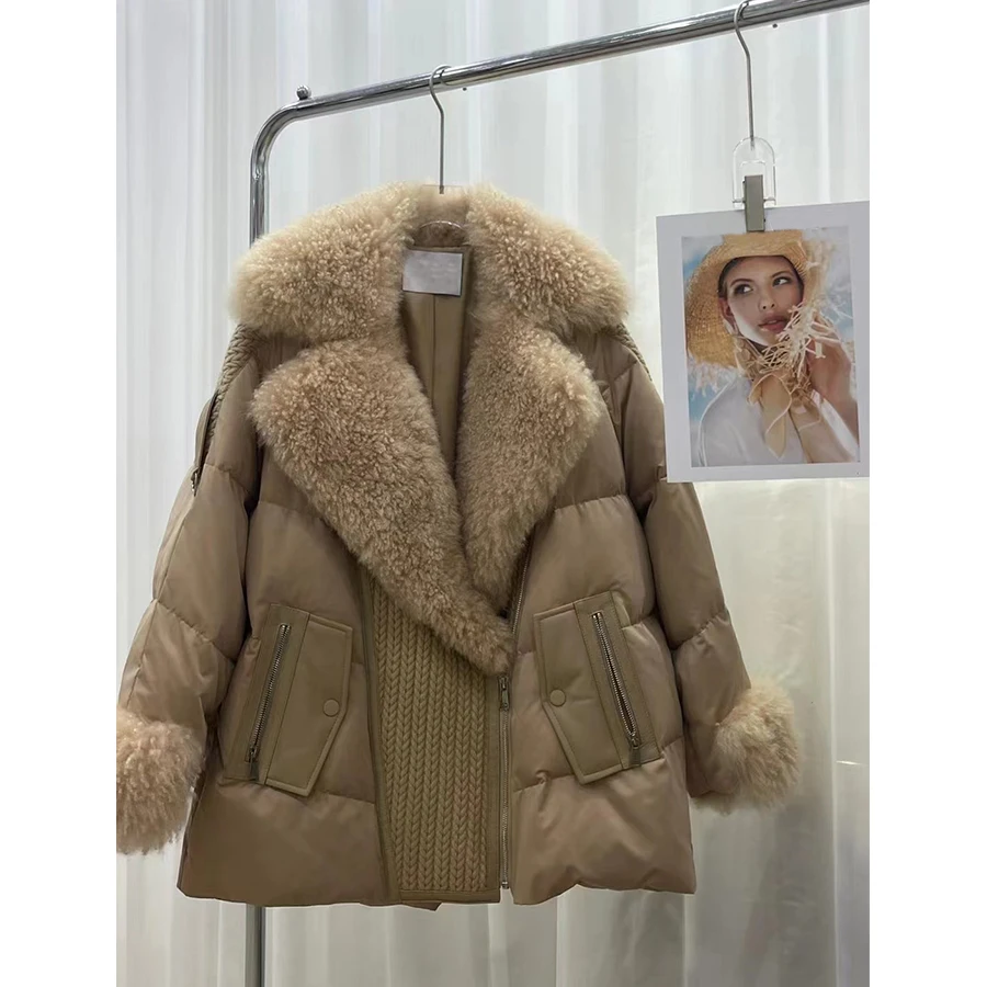 Cappotto in vera piuma d\'oca per donna Collo in vera pelliccia di pecora Piumini 2023 più venduti con pelliccia naturale