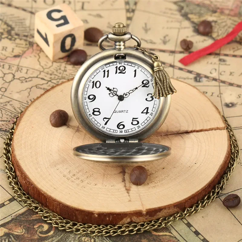 Old Fashion Pocket Watch Carved Roman Number Case Bronze Quartz Movement Timepiece Pendant Tassels Necklace Chain Gift