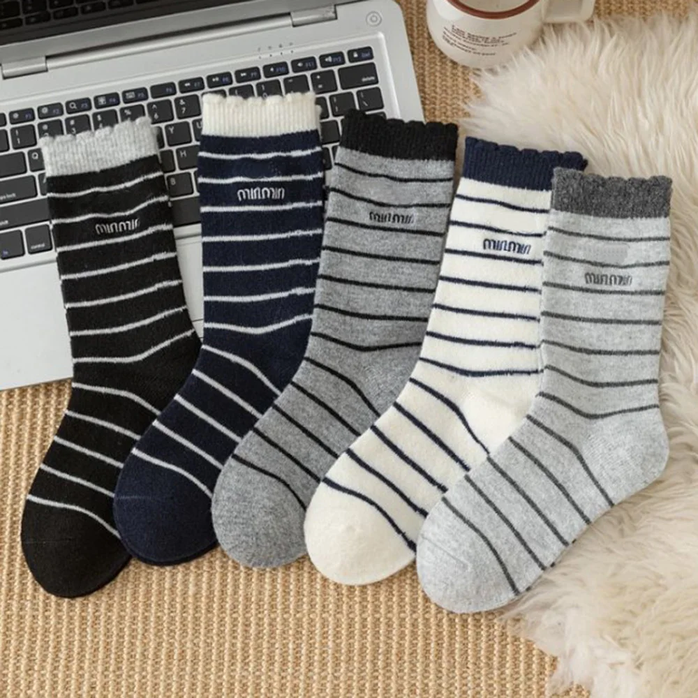 2 pares manter quente meias de lã feminina listrado moda lolita borda de madeira diariamente estilo rua meias de chão para uso confortável