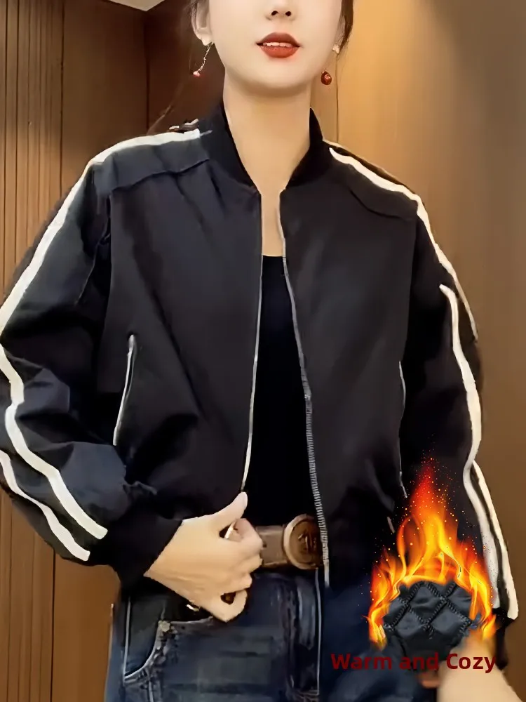 เสื้อแจ็คเก็ตกันลมทรงหลวมสบายสำหรับผู้หญิง รุ่นใหม่ล่าสุดสำหรับฤดูหนาว ดีไซน์ทันสมัย ช่วยลดเลือนริ้วรอย