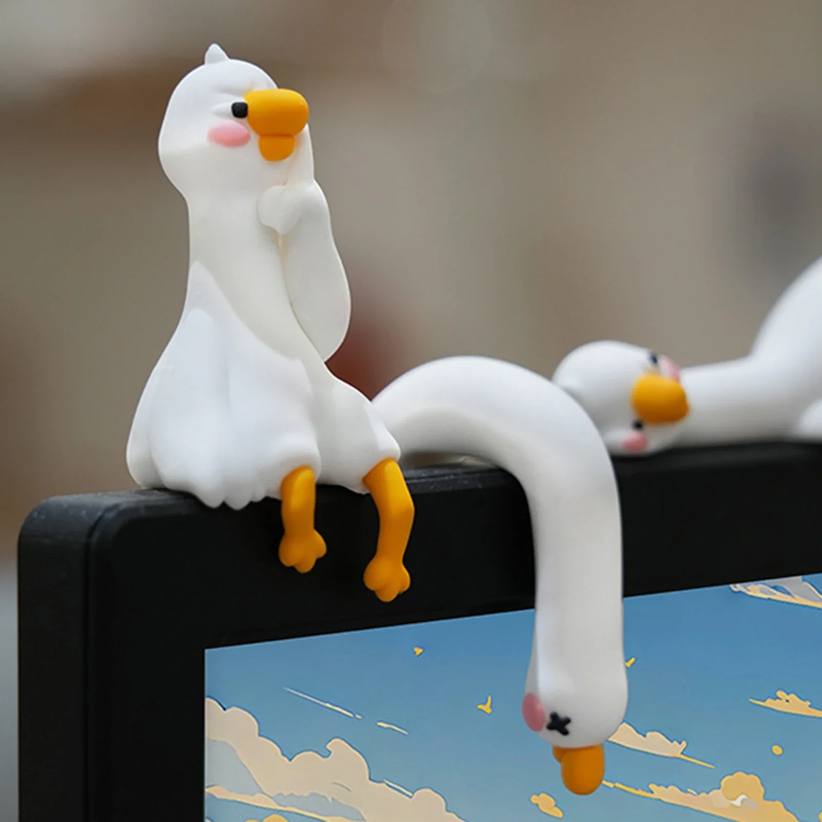 Cute 3D Duck Resin Figurine Cartoon Animal Decor For Desk Car Dashboard TV Monitor