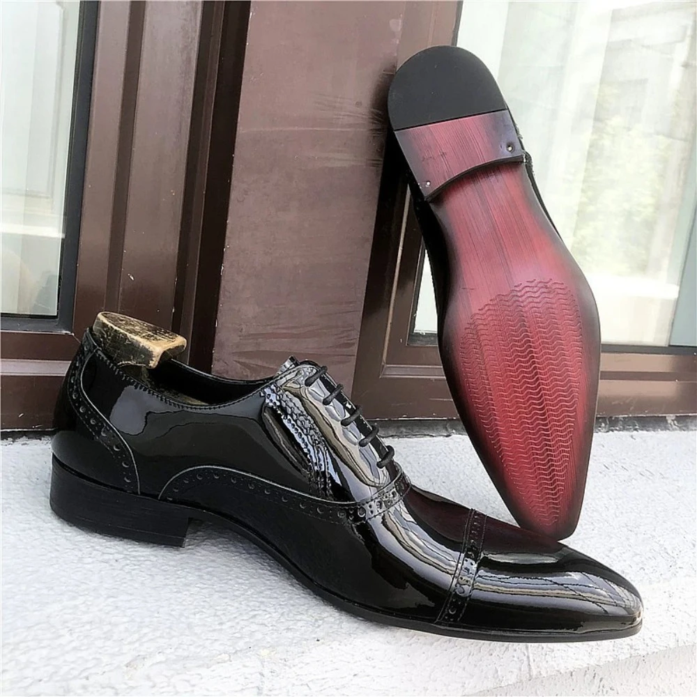 Fashion British Men Leather Shoes Brogue Pointed Toe Three Joints Casual Dress Shoes